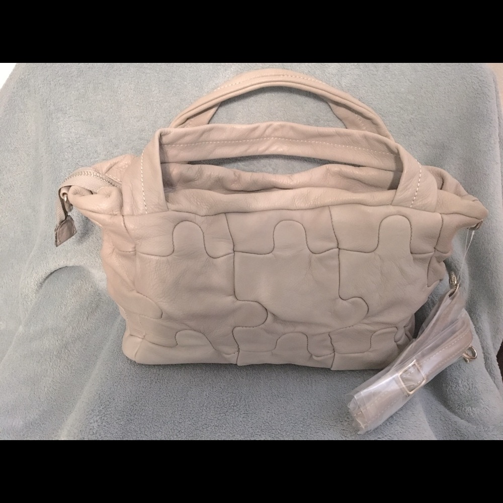 Nicoli Gray Leather Puzzle Piece Medium Handbag NWT includes Strap